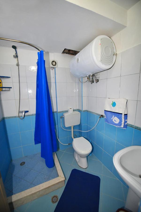 Lovely Apartment W/ Ac + Bath. + Kitchen + Parking And Garden Shkodër Екстериор снимка